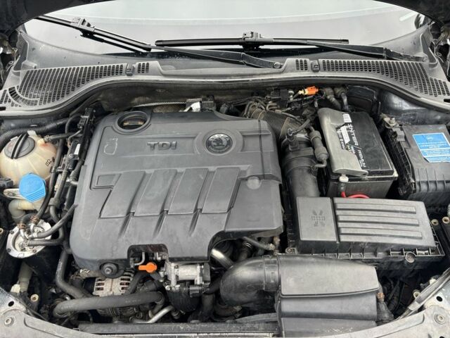 Серый Шкода Октавия, объемом двигателя 2 л и пробегом 295 тыс. км за 10200 $, фото 14 на Automoto.ua