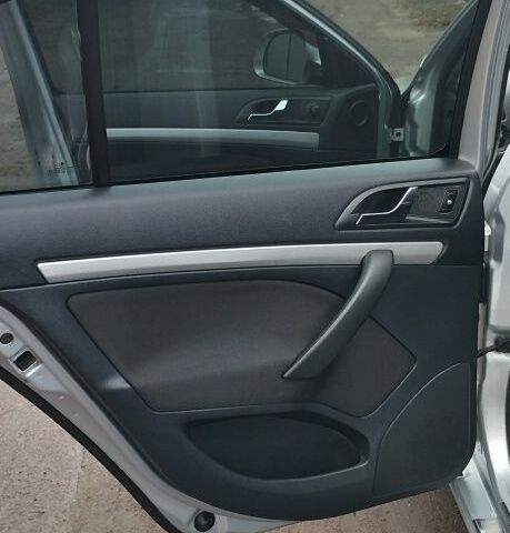 Сірий Шкода Октавія, об'ємом двигуна 1.6 л та пробігом 269 тис. км за 8700 $, фото 13 на Automoto.ua