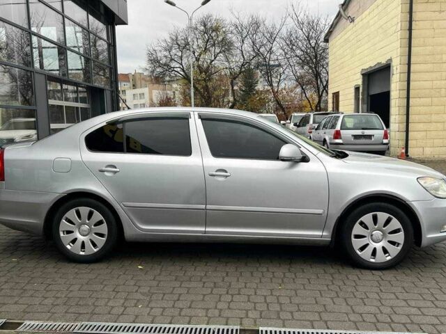 Серый Шкода Октавия, объемом двигателя 1.6 л и пробегом 210 тыс. км за 8500 $, фото 7 на Automoto.ua