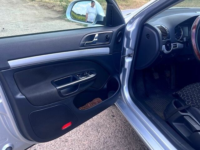 Серый Шкода Октавия, объемом двигателя 1.6 л и пробегом 180 тыс. км за 8400 $, фото 7 на Automoto.ua