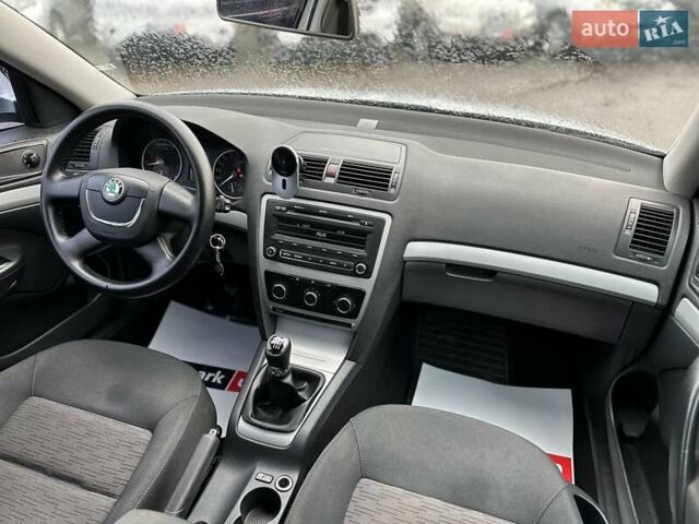 Сірий Шкода Октавія, об'ємом двигуна 1.4 л та пробігом 196 тис. км за 7440 $, фото 26 на Automoto.ua