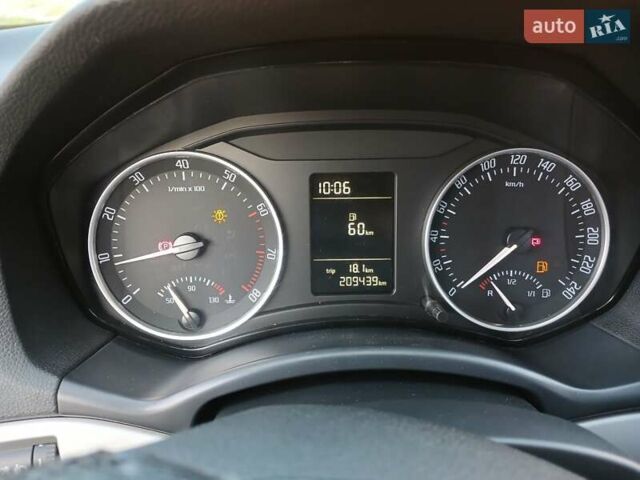 Серый Шкода Октавия, объемом двигателя 1.8 л и пробегом 210 тыс. км за 9000 $, фото 7 на Automoto.ua