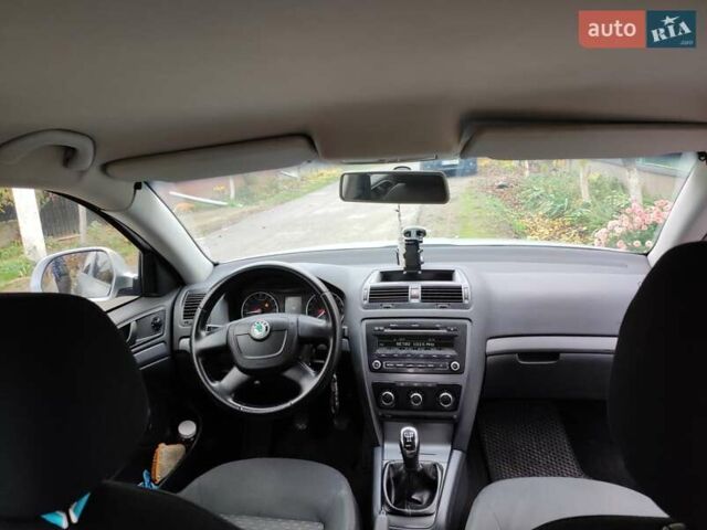 Серый Шкода Октавия, объемом двигателя 1.6 л и пробегом 345 тыс. км за 7250 $, фото 10 на Automoto.ua