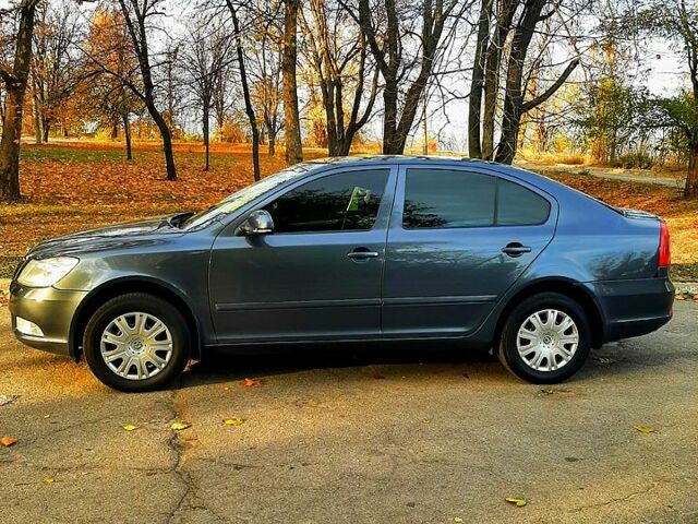 Сірий Шкода Октавія, об'ємом двигуна 1.8 л та пробігом 182 тис. км за 8200 $, фото 2 на Automoto.ua