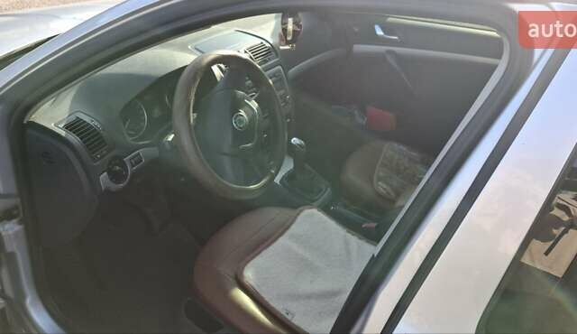 Серый Шкода Октавия, объемом двигателя 1.9 л и пробегом 257 тыс. км за 7999 $, фото 11 на Automoto.ua