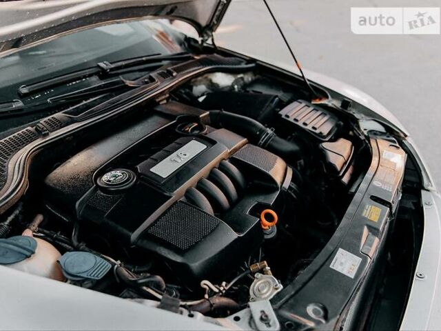 Сірий Шкода Октавія, об'ємом двигуна 1.6 л та пробігом 251 тис. км за 7600 $, фото 34 на Automoto.ua