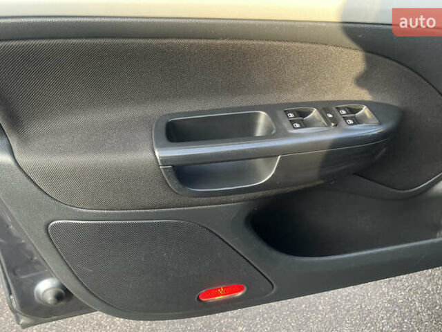 Шкода Октавія 2012 у Нежине на Automoto.ua Сірий Шкода Октавія, об'ємом двигуна 1.6 л та пробігом 215 тис. км за 8700 $, фото 22 на Automoto.ua