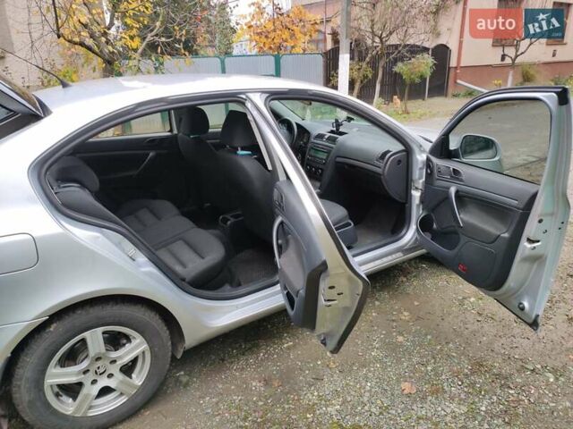 Серый Шкода Октавия, объемом двигателя 1.6 л и пробегом 345 тыс. км за 7250 $, фото 6 на Automoto.ua