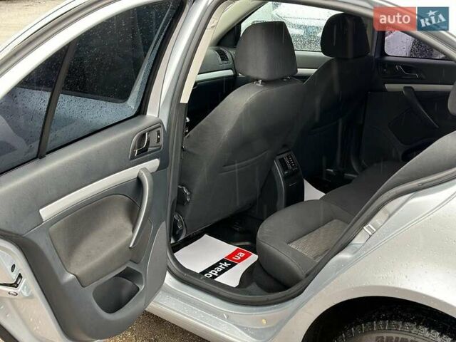 Сірий Шкода Октавія, об'ємом двигуна 1.4 л та пробігом 196 тис. км за 7440 $, фото 19 на Automoto.ua