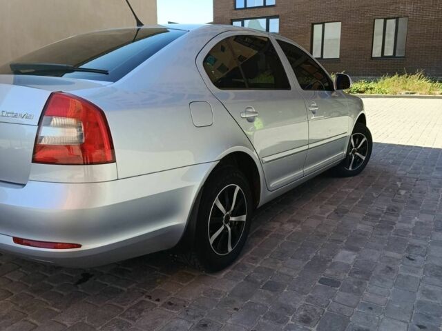 Серый Шкода Октавия, объемом двигателя 1.8 л и пробегом 148 тыс. км за 9200 $, фото 1 на Automoto.ua