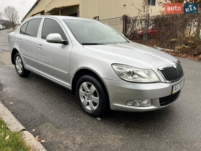 Сірий Шкода Октавія, об'ємом двигуна 1.8 л та пробігом 101 тис. км за 8950 $, фото 2 на Automoto.ua