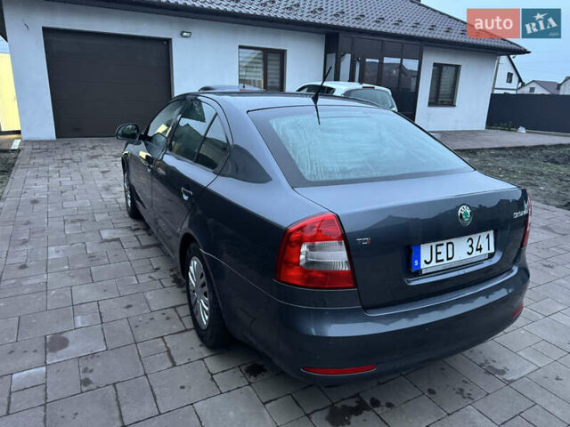 Сірий Шкода Октавія, об'ємом двигуна 2 л та пробігом 244 тис. км за 9400 $, фото 7 на Automoto.ua