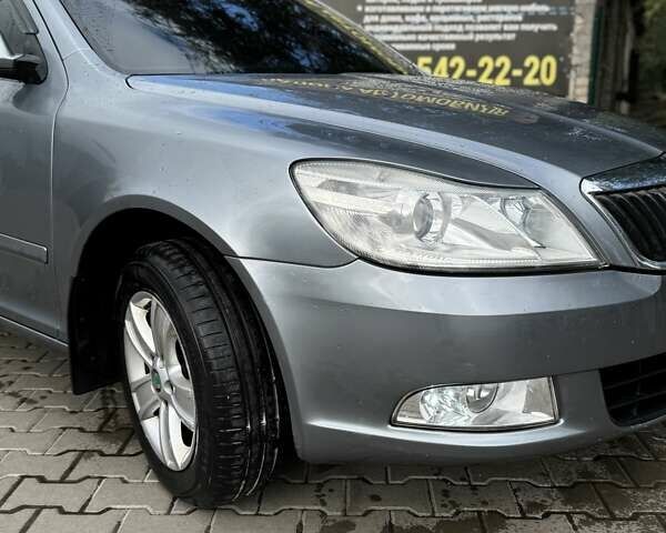 Серый Шкода Октавия, объемом двигателя 1.9 л и пробегом 193 тыс. км за 7000 $, фото 3 на Automoto.ua