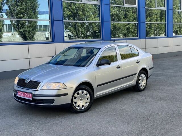 Шкода Октавия 2012 в Киеве на Automoto.ua Серый Шкода Октавия, объемом двигателя 1.6 л и пробегом 190 тыс. км за 6999 $, фото 9 на Automoto.ua