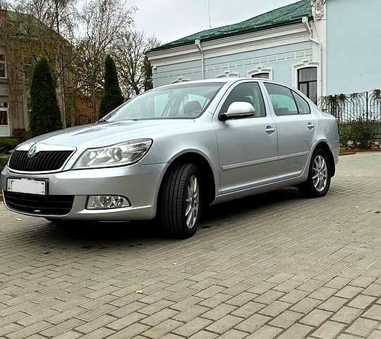 Сірий Шкода Октавія, об'ємом двигуна 1.6 л та пробігом 175 тис. км за 9100 $, фото 4 на Automoto.ua