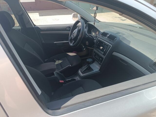 Серый Шкода Октавия, объемом двигателя 1.8 л и пробегом 202 тыс. км за 8700 $, фото 8 на Automoto.ua