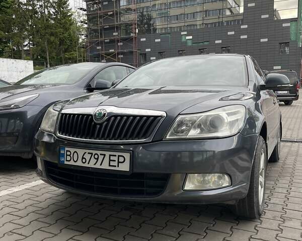 Серый Шкода Октавия, объемом двигателя 1.8 л и пробегом 172 тыс. км за 8200 $, фото 5 на Automoto.ua