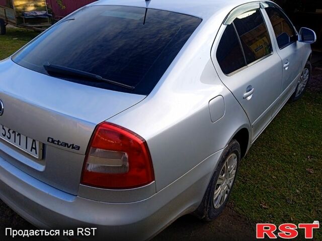 Сірий Шкода Октавія, об'ємом двигуна 1.8 л та пробігом 240 тис. км за 7500 $, фото 1 на Automoto.ua