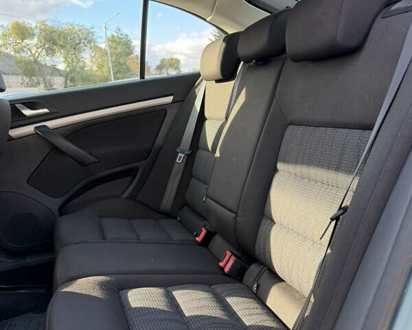 Серый Шкода Октавия, объемом двигателя 1.6 л и пробегом 246 тыс. км за 7999 $, фото 23 на Automoto.ua