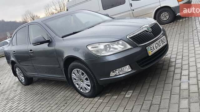 Серый Шкода Октавия, объемом двигателя 1.8 л и пробегом 188 тыс. км за 6700 $, фото 1 на Automoto.ua