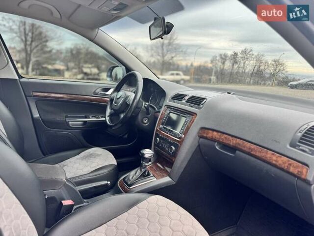 Серый Шкода Октавия, объемом двигателя 1.97 л и пробегом 295 тыс. км за 9700 $, фото 2 на Automoto.ua