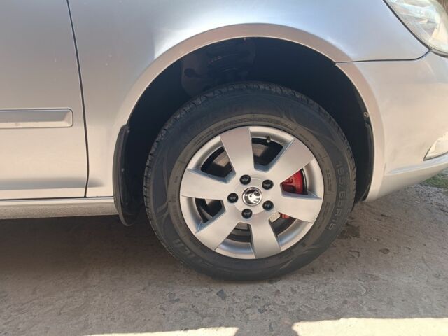 Серый Шкода Октавия, объемом двигателя 1.8 л и пробегом 202 тыс. км за 8700 $, фото 6 на Automoto.ua