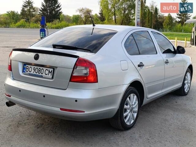 Серый Шкода Октавия, объемом двигателя 1.6 л и пробегом 333 тыс. км за 6950 $, фото 2 на Automoto.ua