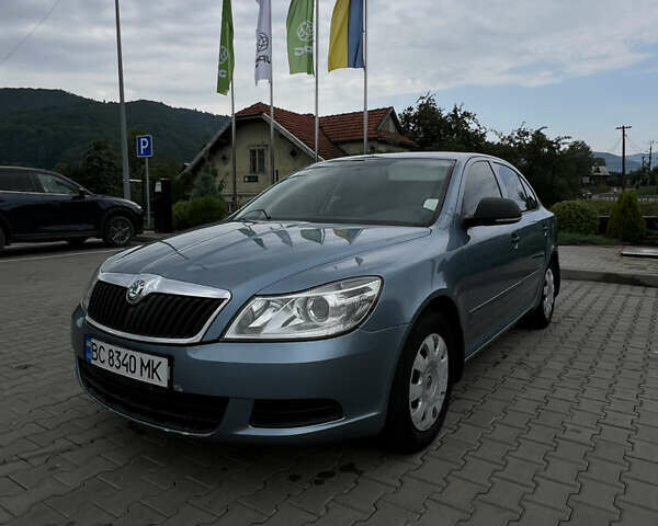 Серый Шкода Октавия, объемом двигателя 1.6 л и пробегом 280 тыс. км за 7500 $, фото 2 на Automoto.ua