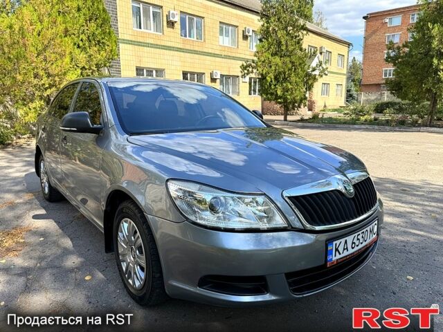 Серый Шкода Октавия, объемом двигателя 1.6 л и пробегом 173 тыс. км за 7700 $, фото 1 на Automoto.ua