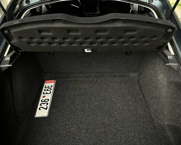 Серый Шкода Октавия, объемом двигателя 1.6 л и пробегом 280 тыс. км за 7500 $, фото 11 на Automoto.ua