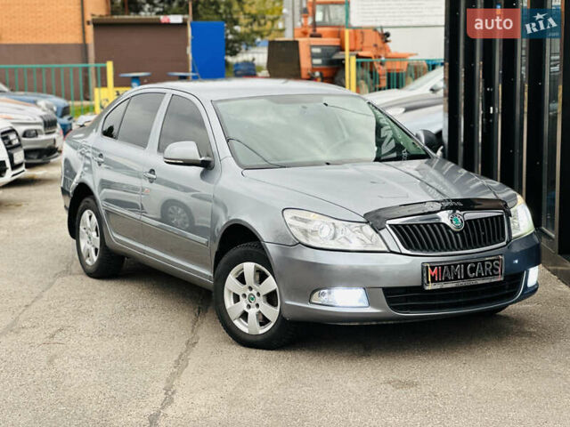 Серый Шкода Октавия, объемом двигателя 1.8 л и пробегом 245 тыс. км за 8400 $, фото 5 на Automoto.ua