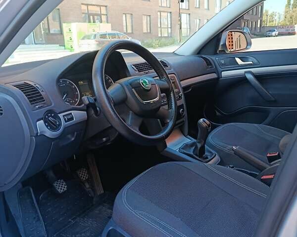 Шкода Октавія 2012 у Нетешине на Automoto.ua Сірий Шкода Октавія, об'ємом двигуна 1.8 л та пробігом 148 тис. км за 9200 $, фото 14 на Automoto.ua