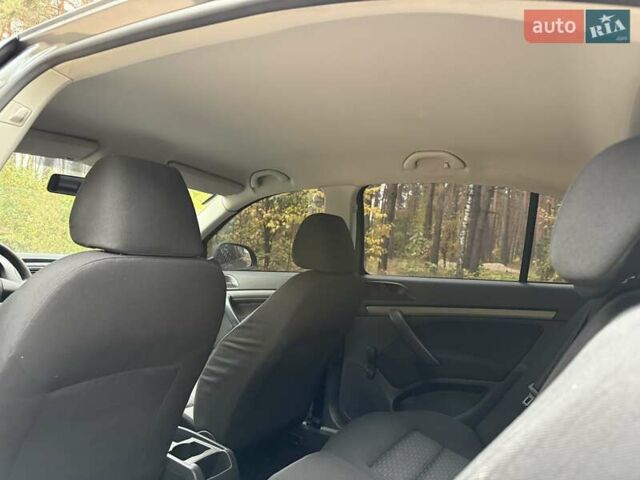 Серый Шкода Октавия, объемом двигателя 1.6 л и пробегом 173 тыс. км за 7700 $, фото 17 на Automoto.ua