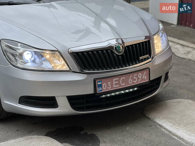 Сірий Шкода Октавія, об'ємом двигуна 0 л та пробігом 252 тис. км за 7499 $, фото 22 на Automoto.ua
