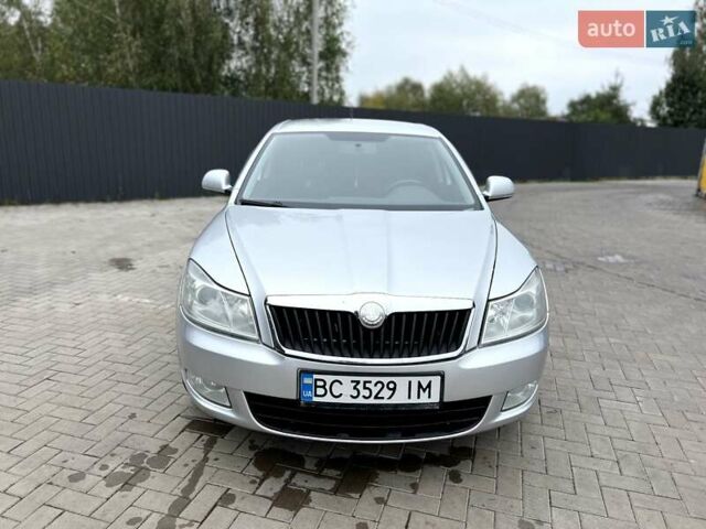 Серый Шкода Октавия, объемом двигателя 1.6 л и пробегом 248 тыс. км за 8300 $, фото 1 на Automoto.ua
