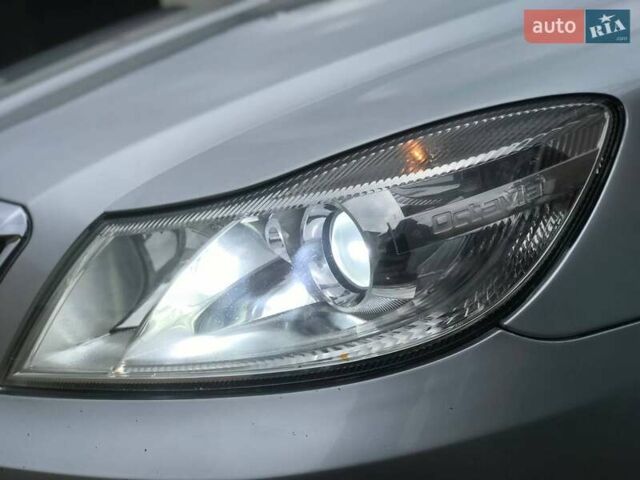 Сірий Шкода Октавія, об'ємом двигуна 1.6 л та пробігом 271 тис. км за 9400 $, фото 4 на Automoto.ua