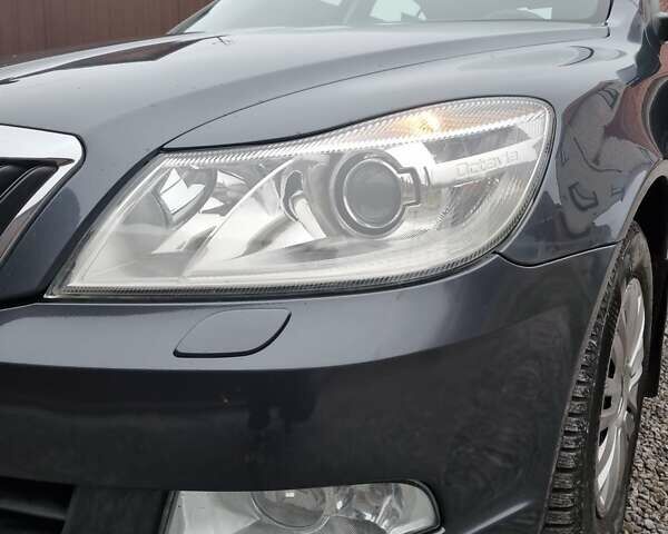 Сірий Шкода Октавія, об'ємом двигуна 2 л та пробігом 245 тис. км за 9200 $, фото 11 на Automoto.ua