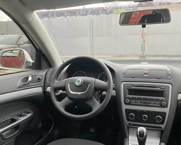 Сірий Шкода Октавія, об'ємом двигуна 1.9 л та пробігом 179 тис. км за 8900 $, фото 43 на Automoto.ua