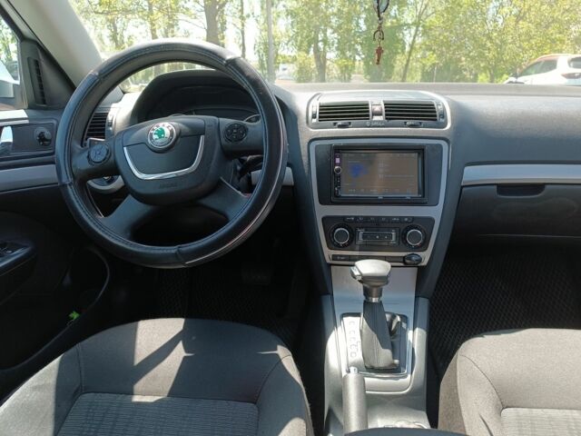 Серый Шкода Октавия, объемом двигателя 1.8 л и пробегом 202 тыс. км за 8700 $, фото 3 на Automoto.ua