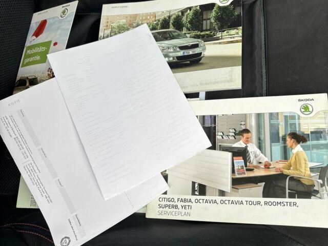 Серый Шкода Октавия, объемом двигателя 2 л и пробегом 295 тыс. км за 10200 $, фото 17 на Automoto.ua