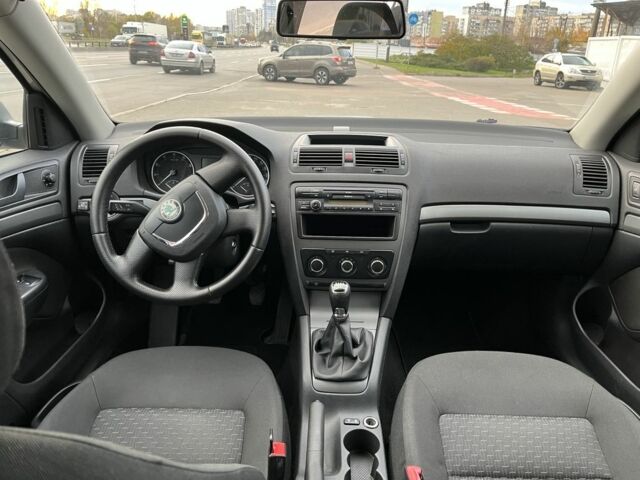 Шкода Октавія 2012 у Києві на Automoto.ua Сірий Шкода Октавія, об'ємом двигуна 1.6 л та пробігом 205 тис. км за 7000 $, фото 10 на Automoto.ua