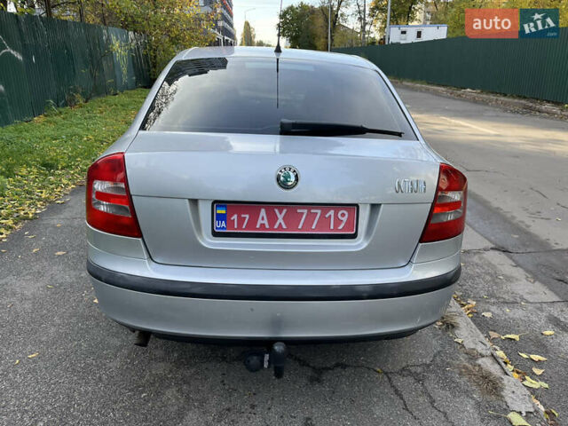 Шкода Октавія 2012 у Києві на Automoto.ua Сірий Шкода Октавія, об'ємом двигуна 1.6 л та пробігом 205 тис. км за 7000 $, фото 5 на Automoto.ua