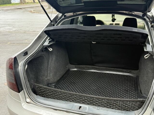 Серый Шкода Октавия, объемом двигателя 1.8 л и пробегом 268 тыс. км за 6700 $, фото 7 на Automoto.ua