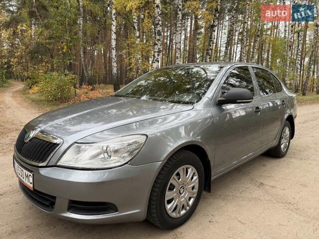 Серый Шкода Октавия, объемом двигателя 1.6 л и пробегом 173 тыс. км за 7700 $, фото 2 на Automoto.ua