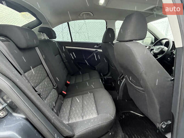 Сірий Шкода Октавія, об'ємом двигуна 1.8 л та пробігом 182 тис. км за 8600 $, фото 22 на Automoto.ua