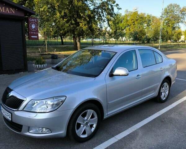 Серый Шкода Октавия, объемом двигателя 1.6 л и пробегом 235 тыс. км за 8750 $, фото 19 на Automoto.ua