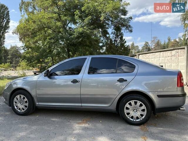 Серый Шкода Октавия, объемом двигателя 1.6 л и пробегом 173 тыс. км за 7700 $, фото 10 на Automoto.ua