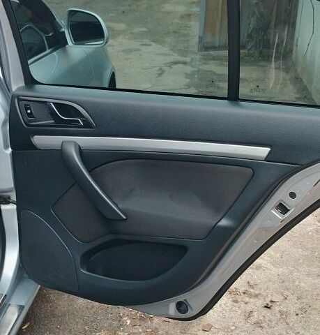 Сірий Шкода Октавія, об'ємом двигуна 1.6 л та пробігом 269 тис. км за 8700 $, фото 11 на Automoto.ua