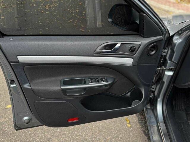 Серый Шкода Октавия, объемом двигателя 1.9 л и пробегом 192 тыс. км за 8999 $, фото 9 на Automoto.ua