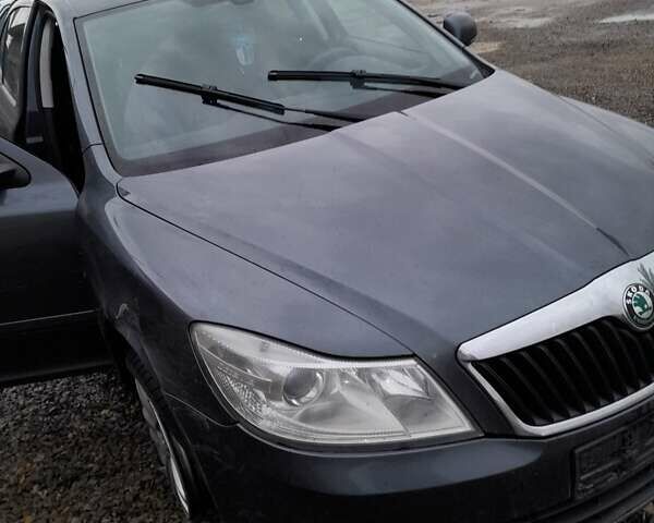 Сірий Шкода Октавія, об'ємом двигуна 1.6 л та пробігом 301 тис. км за 2500 $, фото 1 на Automoto.ua